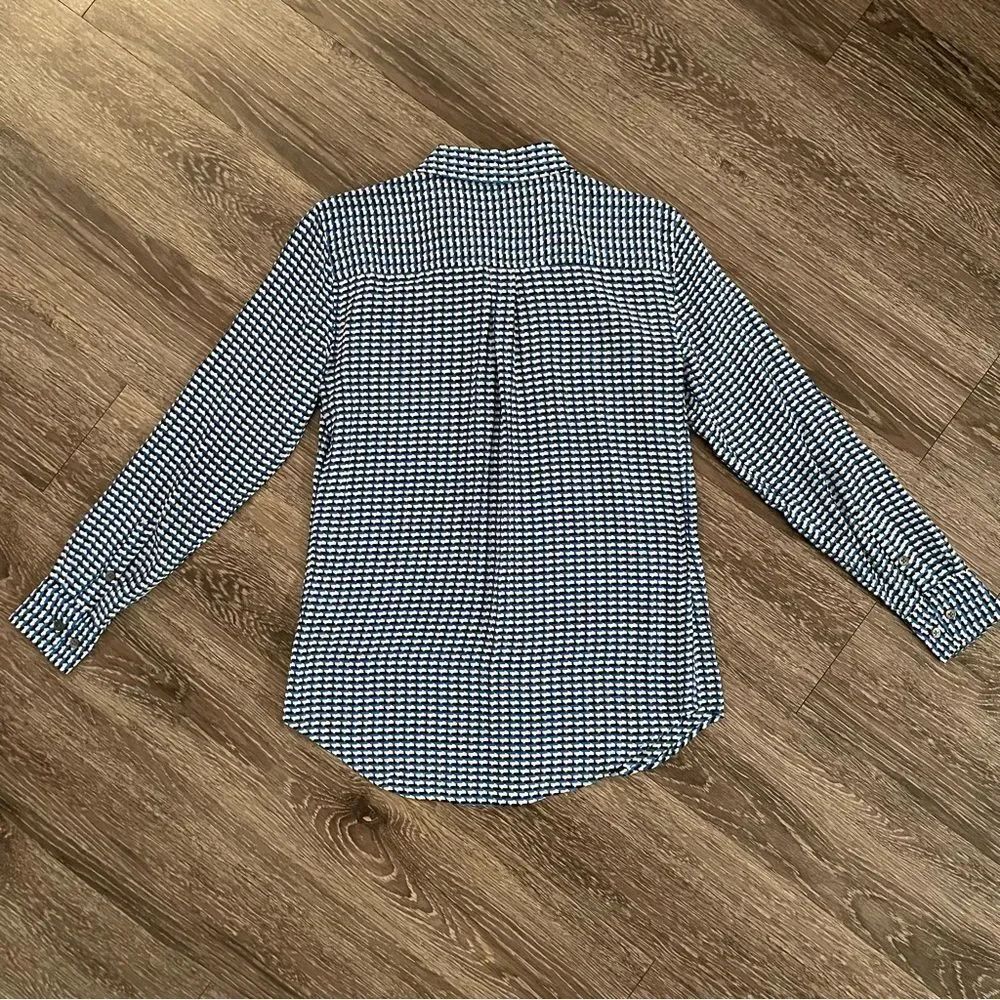 Equipment silk button down  - Picture 9 of 9